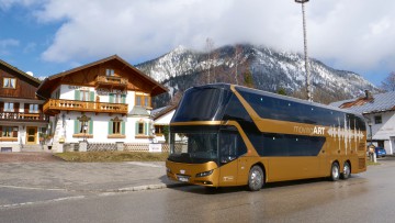 Neoplan Skyliner