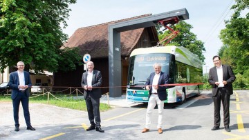 Ligh_Tram_Hess
