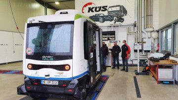 KÜS entwickelt Prüfkriterien für autonome Shuttle