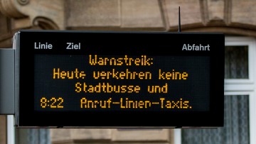 Busanzeige_Streik am 26. Oktober 2020