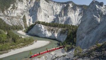 Rheinschlucht_Schweiz_Bahn