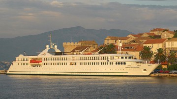 Schiff, Kreuzfahrt_CroisiEurope