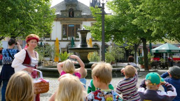Stadtfuehrung_Peine_Burgdame_Jugendreise