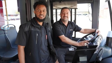 Busfahrer_KVB_Gefluechtete_Koeln