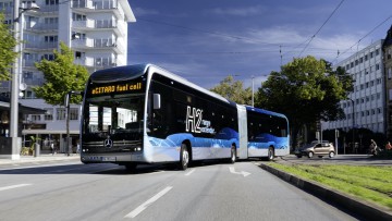 E-Citaro_fuel_cell_Gelenkbus