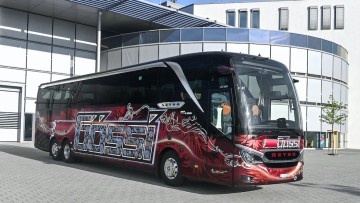 Setra_S517_HDH_Goessi_Carreisen