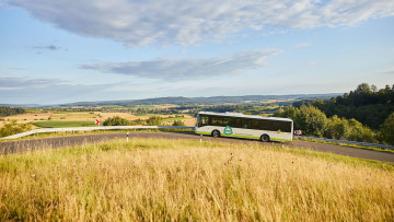 Linienbus_Landschaft_Grossraum_Nuernberg