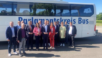 Parlamentskreis_Bus_2022