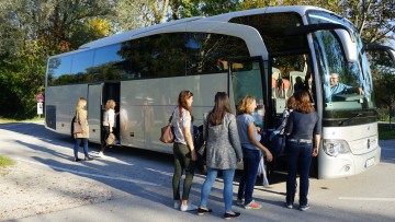 Chiemsee-Alpenland_Gruppe_Reisebus