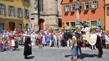 Kinderzeche_Dienkelsbuehl_Romantische_Strasse