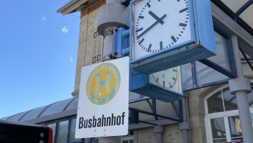 Schild_Busbahnhof