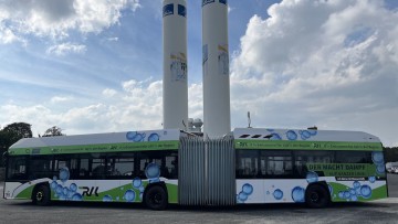 Brennstoffzellen_Gelenkbus_Solaris_18_hydrogen