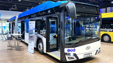 Solaris Urbino 18: Mit 2 elektrischen Antriebsachsen auf der "ElekBu" zu sehen