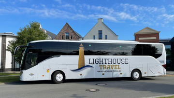 Setra: Ein 516 HD für Lighthouse Travel 