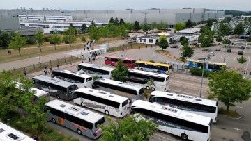 Parkplatz_Busse_Werksverkehrs_BMW