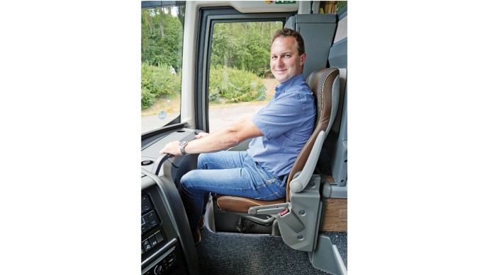 Volvo 9700
