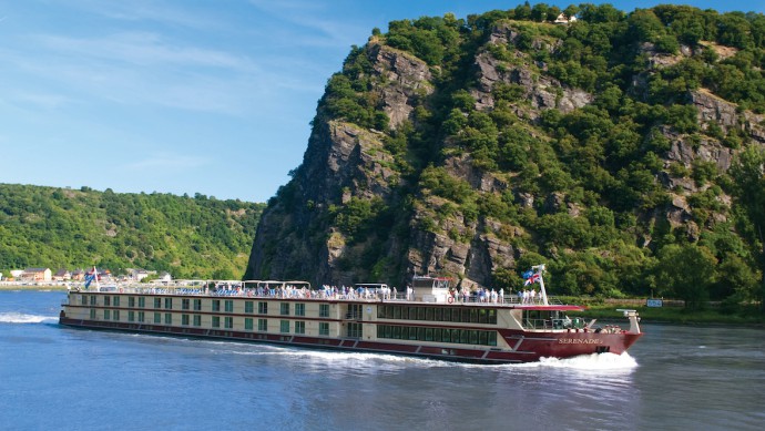 MS_Serenade_2_Flusskreuzfahrt_Fahrt