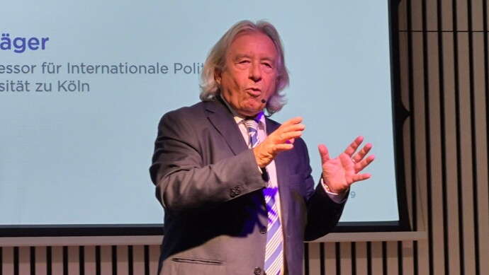 Prof. Dr. Thomas Jäger