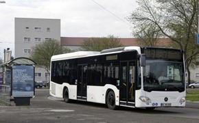 Mercedes-Benz liefert erste Euro 6-Citaro LE aus
