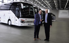Setra Busse für die Busunternehmen Arzt und Umbrella 