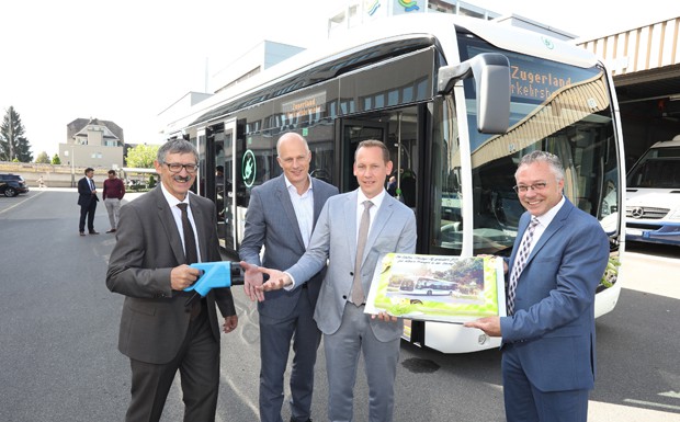 Zwei Mercedes-Benz eCitaro für ZVB und BOS