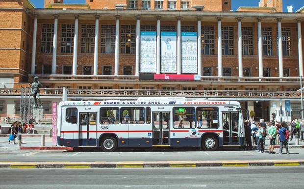 Stadtbusse für Uruguay