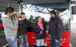 Schüler drehen Kurzfilm über Bus-Azubis