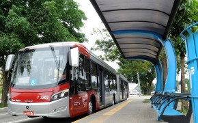 Brasiliens Busunternehmen kaufen Mercedes-Busse DaimlerBrazil