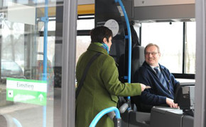 „Bitte vorn einsteigen" bei der SSB Einstieg Vordertür SSB