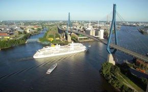 MS Europa feiert runden Geburtstag