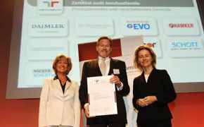 Familienbewusste EvoBus GmbH ausgezeichnet
