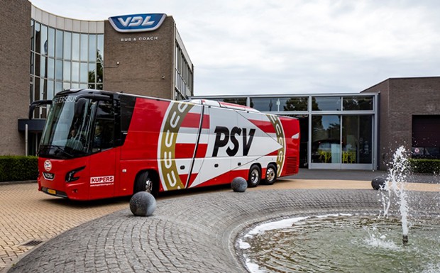 VDL Bus & Coach liefert neuen Mannschaftsbus für PSV Eindhoven
