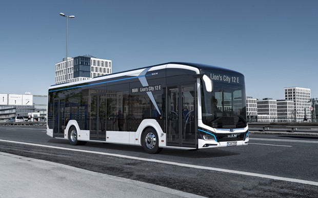 Busse von MAN und Neoplan auf der IAA 2018