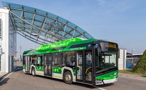 Zehn Solaris Urbino electric für Mailand