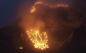 Zugspitze in Flammen