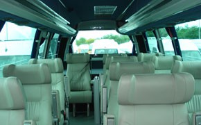 Unvi mit VIP-Midi für Katar