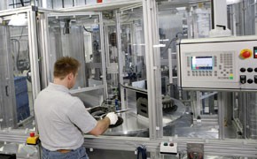 ZF bringt Hybrid in Serie