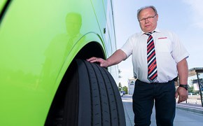 Continental: Reifendruckkontrollsystem im Praxistest Continental, Reifendrucksystem