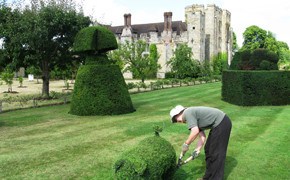 Kent: „2016 International Garden Tourism Destination of the Year“ Hever Castle