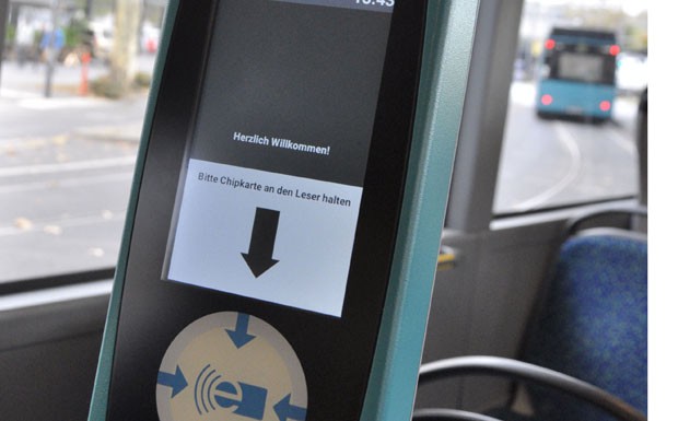Neue Fahrscheindrucker in Frankfurts Bussen Neuer Fahrkartendrucker in Frankfurt