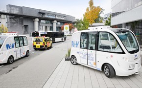 R+V und Fraport testen autonomes Shuttle