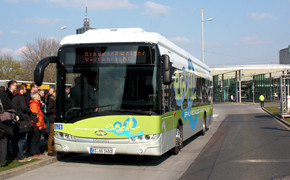 Erster Solaris-Elektrobus fährt in Braunschweig