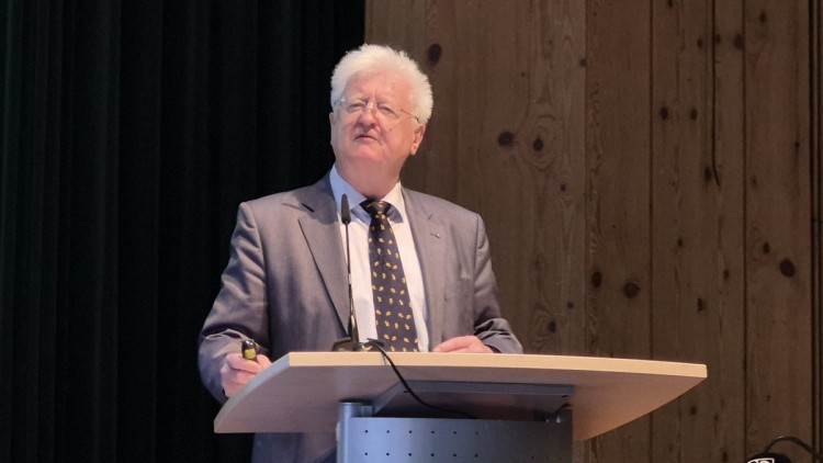 Dieter Gauf beim Tag der Bustouristik 2025 in Garmisch