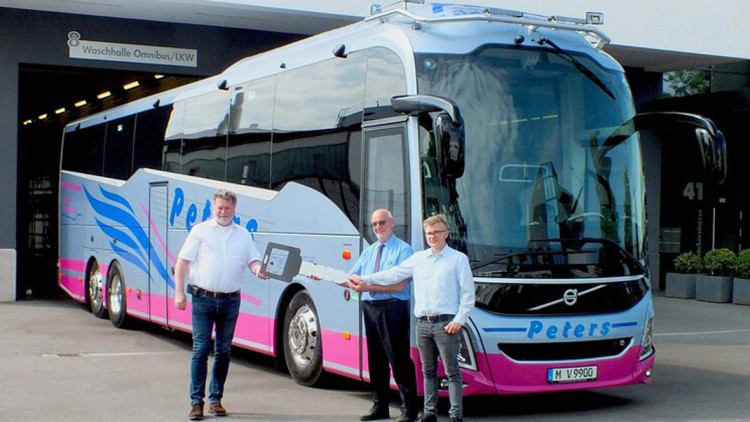 Reisebüro Peters GmbH_Volvo 9900