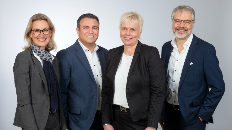 Service-Reisen_Geschaeftsleitung