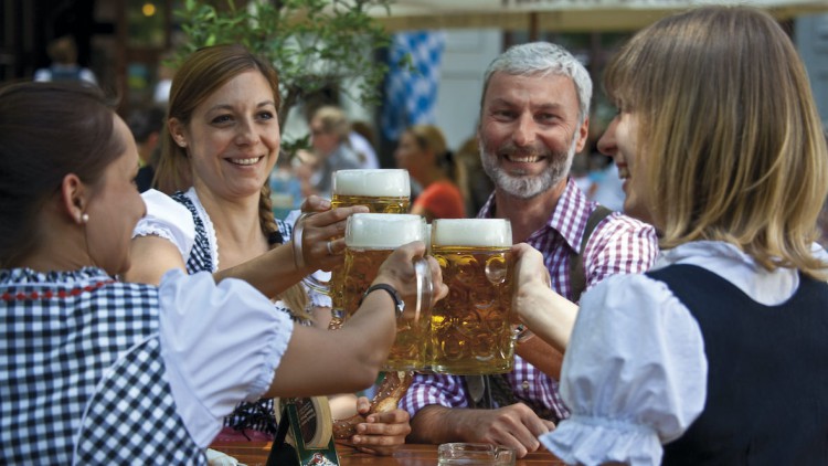 Biergarten_Romantische_Strasse_Augsburg