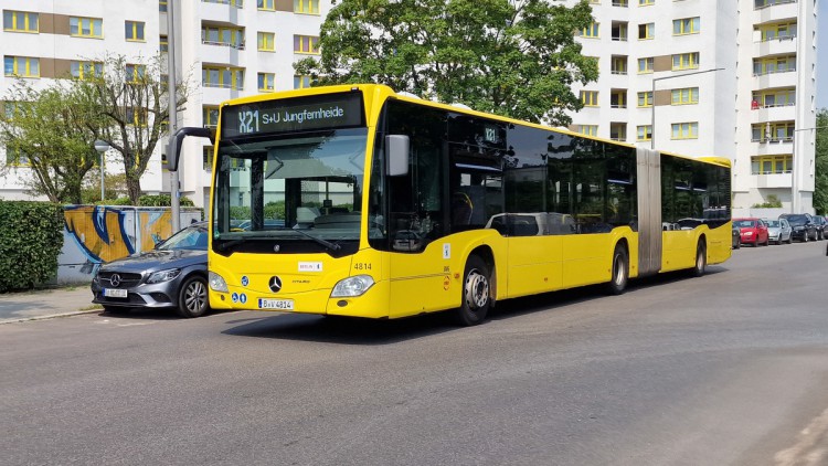 BVG Bus