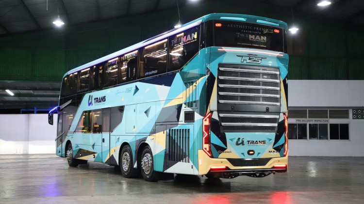 MAN_Doppelstockbus_Indonesien