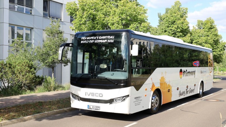 Iveco_Evadys_Reisebus_Basketball