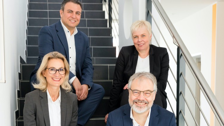 Geschaeftsfuehrung_Service-Reisen